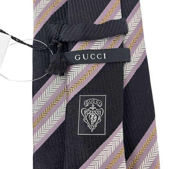 Gucci NEW Men's Tie Chevron Striped Logo Black Woven 100% Silk 3.75" (W) 58" (W) - Picture 3 of 11